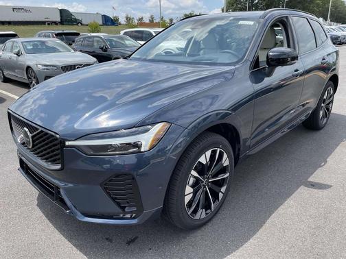 2026 Volvo XC60 B5 Ultra