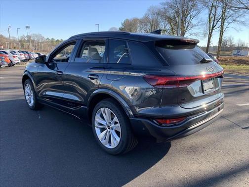 2025 Audi Q6 e-tron Premium Plus