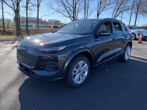 2025 Audi Q6 e-tron Premium Plus