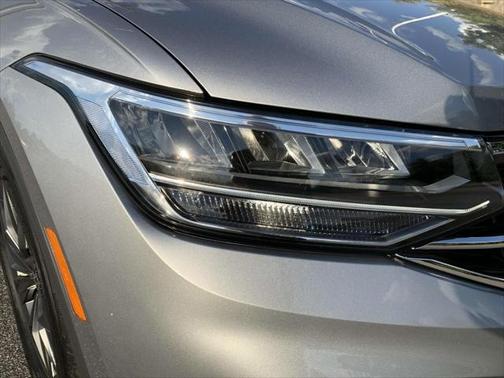 Pyrite Silver Metallic 2023 Volkswagen Tiguan 2.0T SE