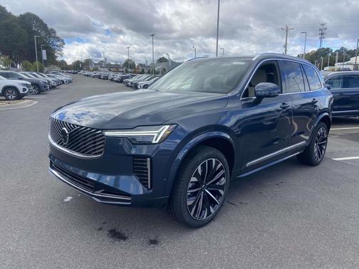 2026 Volvo XC90 B6 Plus 7-Seater