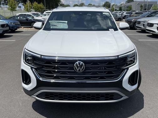 2025 Volkswagen Atlas Cross Sport 2.0T SE w/Technology 4MOTION