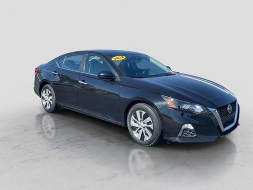 2022 Nissan Altima S FWD
