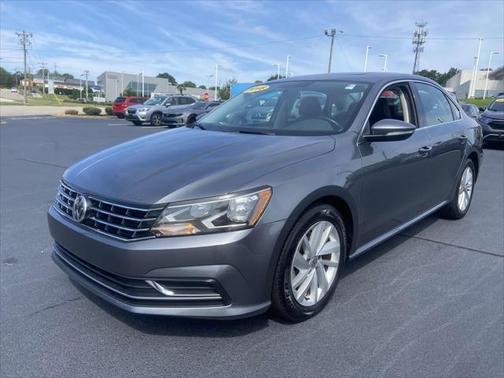 2018 Volkswagen Passat 2.0T SE