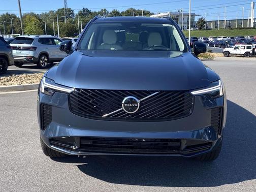 2026 Volvo XC90 B6 Ultra Dark Theme 7-Seater