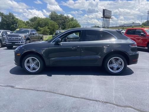 2021 Porsche Macan Base