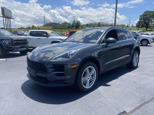 2021 Porsche Macan Base
