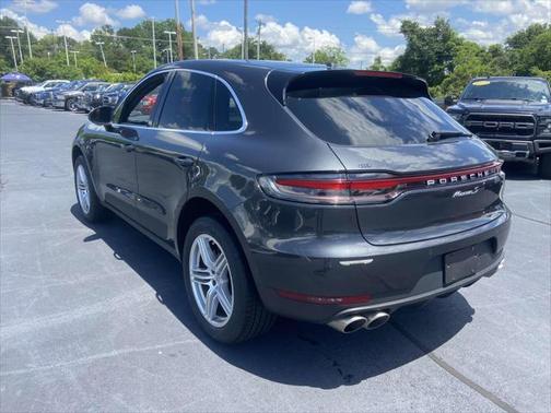 2021 Porsche Macan Base