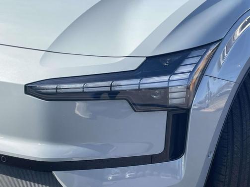 2026 Volvo EX30 Ultra