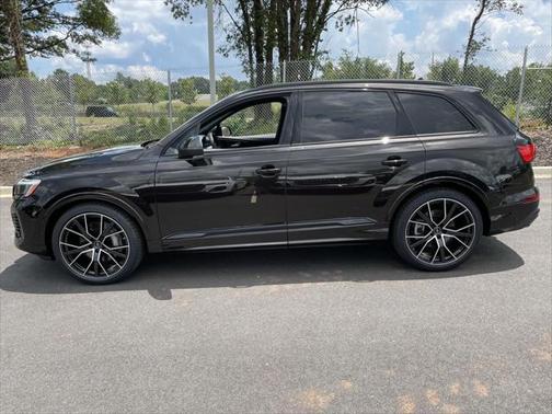 2025 Audi Q7 55 Premium Plus
