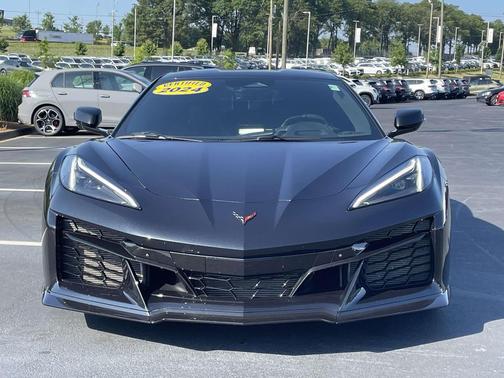 Carbon Flash Metallic 2024 Chevrolet Corvette Z06