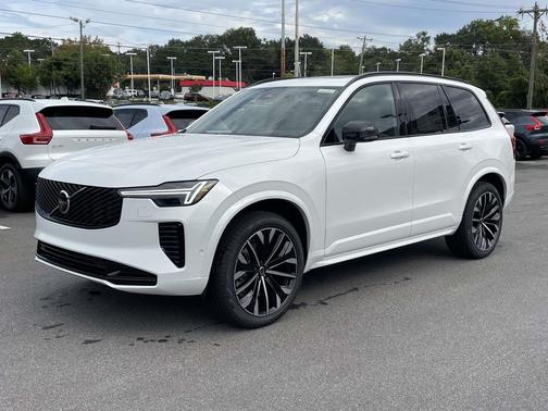 2026 Volvo XC90 B6 Ultra Dark Theme 6-Seater