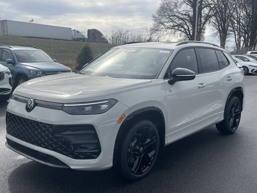 2026 Volkswagen Tiguan 2.0T SE R-Line Black 4MOTION