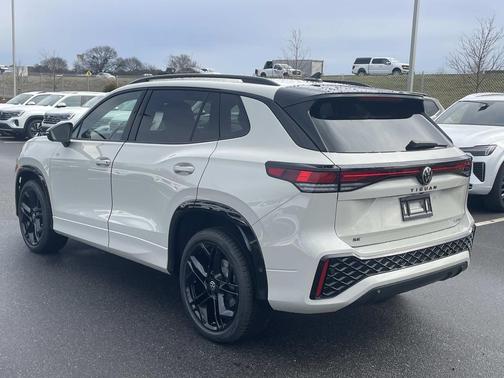 2026 Volkswagen Tiguan 2.0T SE R-Line Black 4MOTION