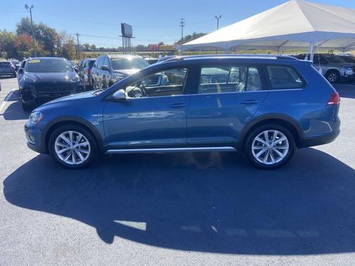 2017 Volkswagen Golf Alltrack TSI SE