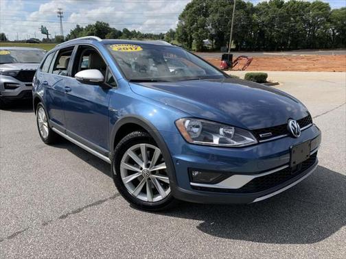 2017 Volkswagen Golf Alltrack TSI SE