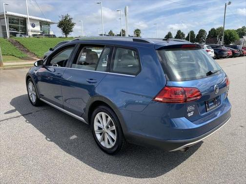 2017 Volkswagen Golf Alltrack TSI SE