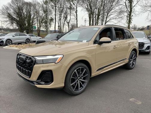 2025 Audi Q7 45 Premium Plus