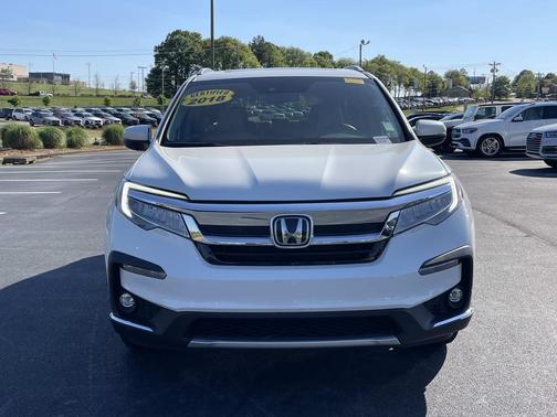 Platinum White Pearl 2022 Honda Pilot Touring 8-Passenger
