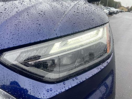 2022 Audi Q5 45 S line Premium