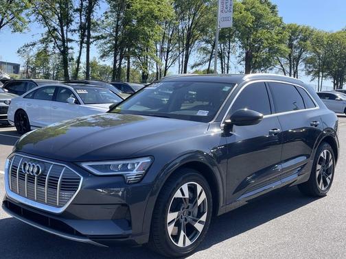 2021 Audi e-tron Premium