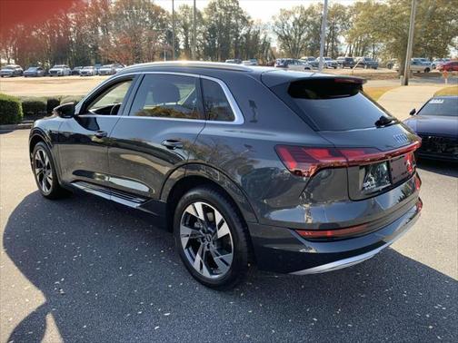 2021 Audi e-tron Premium