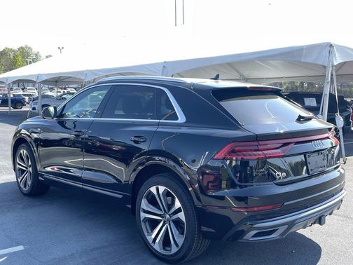 Night Black 2020 Audi Q8 55 Premium Plus