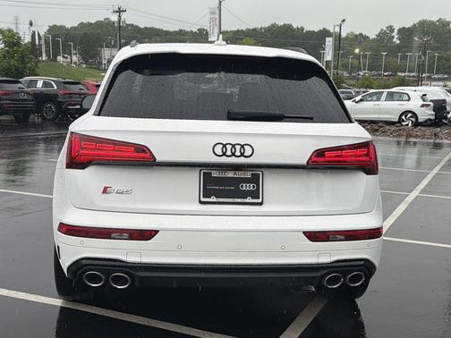 Ibis White 2023 Audi SQ5 3.0T Prestige