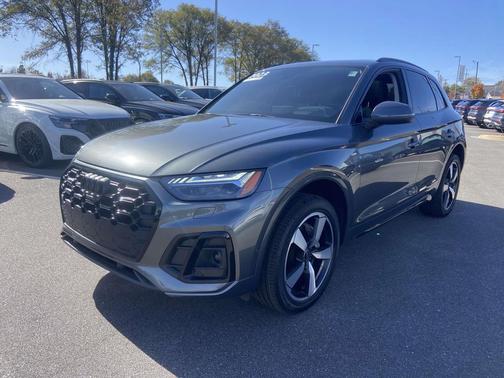 2023 Audi Q5 45 S line Prestige