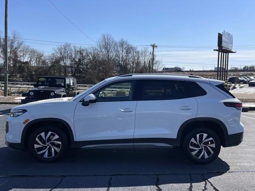 2025 Volkswagen Tiguan 2.0T S