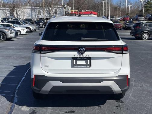 2025 Volkswagen Tiguan 2.0T S