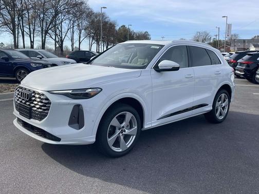 2025 Audi Q5 Premium Plus TFSI quattro S tronic