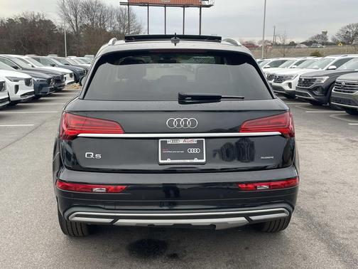 2022 Audi Q5 40 Premium