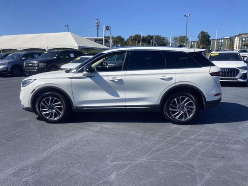 2022 Lincoln Corsair Standard