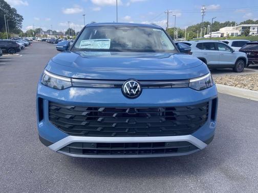 2025 Volkswagen Tiguan 2.0T SE 4MOTION