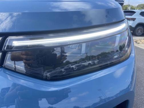 2025 Volkswagen Tiguan 2.0T SE 4MOTION