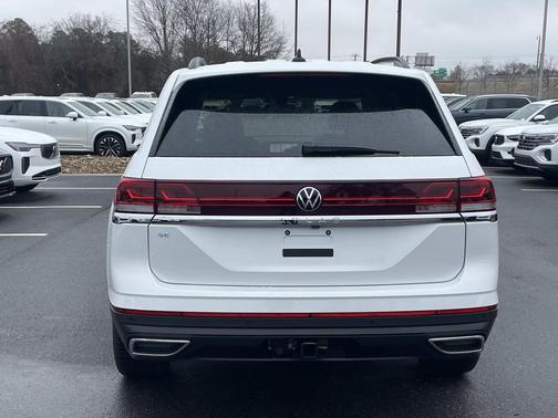 White 2026 Volkswagen Atlas 2.0T SE w/Technology