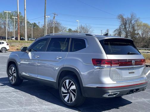 2024 Volkswagen Atlas 2.0T SEL