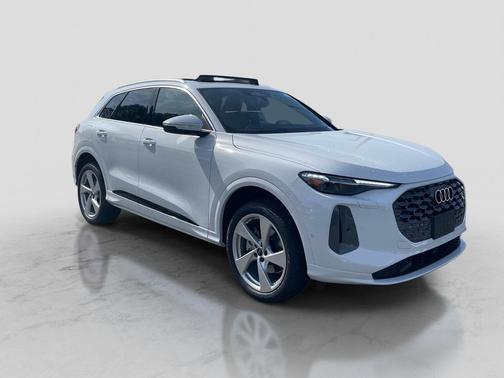 2026 Audi Q5 Premium Plus TFSI quattro S tronic