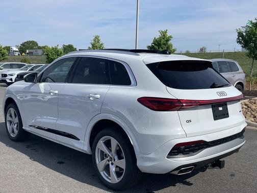 2026 Audi Q5 Premium Plus TFSI quattro S tronic