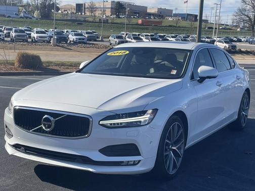 2018 Volvo S90 T5 Momentum