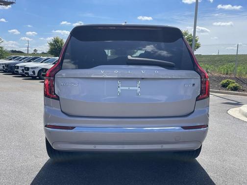 Aurora Silver 2026 Volvo XC90 Plus, B6 AWD Gas (mild hybrid), Gasoline, Bright, 7 Seats