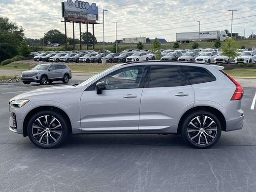 Silver Dawn Metallic 2023 Volvo XC60 B5 Ultimate Dark Theme