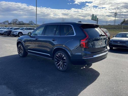 2026 Volvo XC90 B6 Ultra 7-Seater