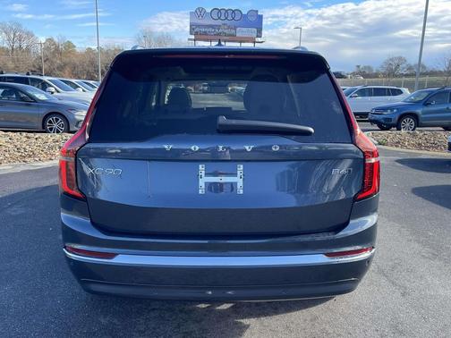 2026 Volvo XC90 B6 Ultra 7-Seater