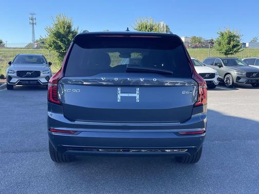 Denim Blue Metallic 2026 Volvo XC90 Ultra Dark Theme, B6 AWD Gas (mild hybrid), Gasoline, 6 Seats