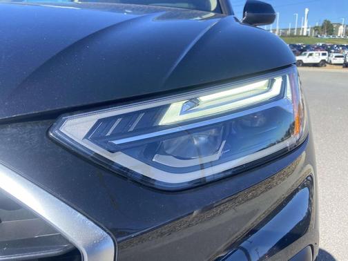 2023 Audi Q5 40 Premium Plus