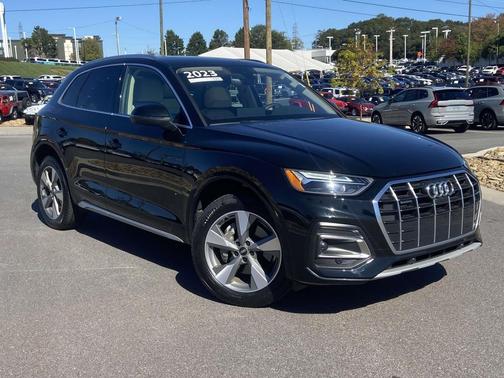 2023 Audi Q5 40 Premium Plus