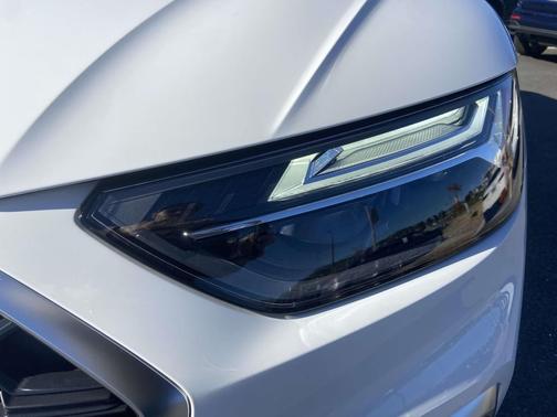 2022 Audi Q5 45 S line Premium