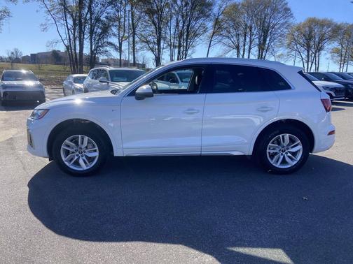 2022 Audi Q5 45 S line Premium